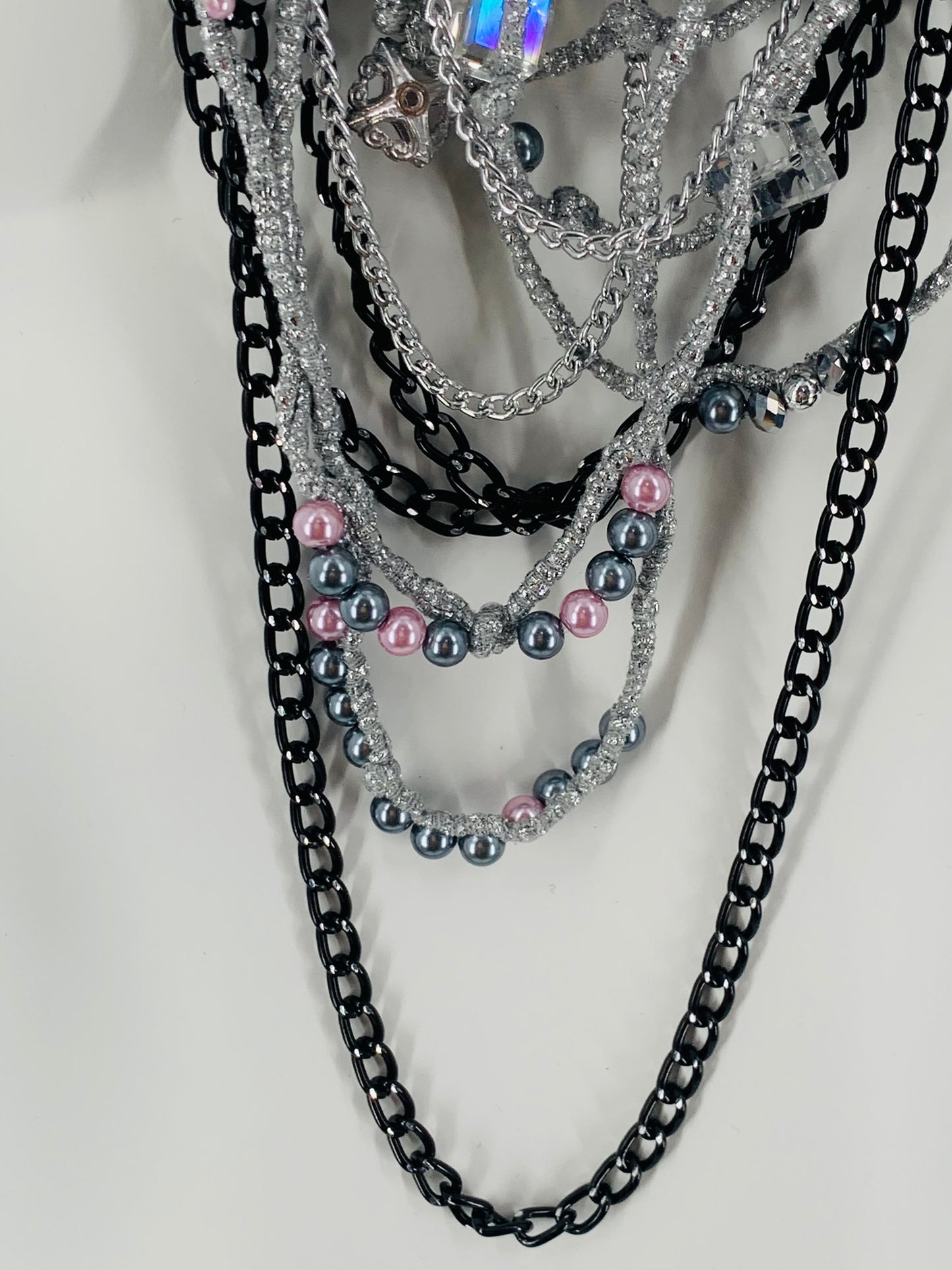 Silver Lake Nylon Layered Necklace with Gothıc Glass Beads