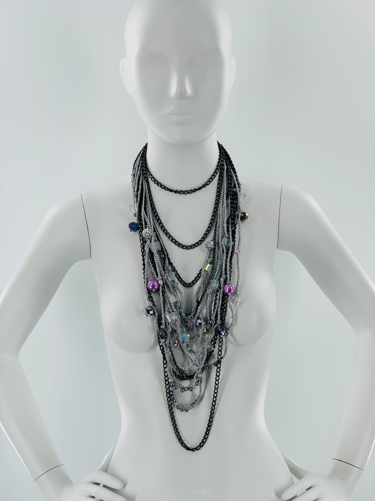 Silver Lake Nylon Layered Necklace with Gothıc Glass Beads