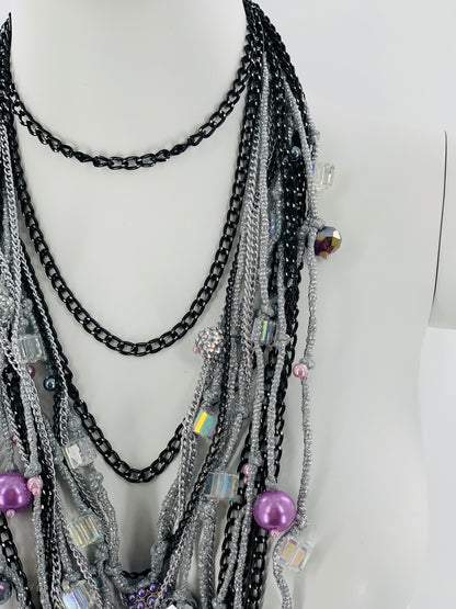 Silver Lake Nylon Layered Necklace with Gothıc Glass Beads