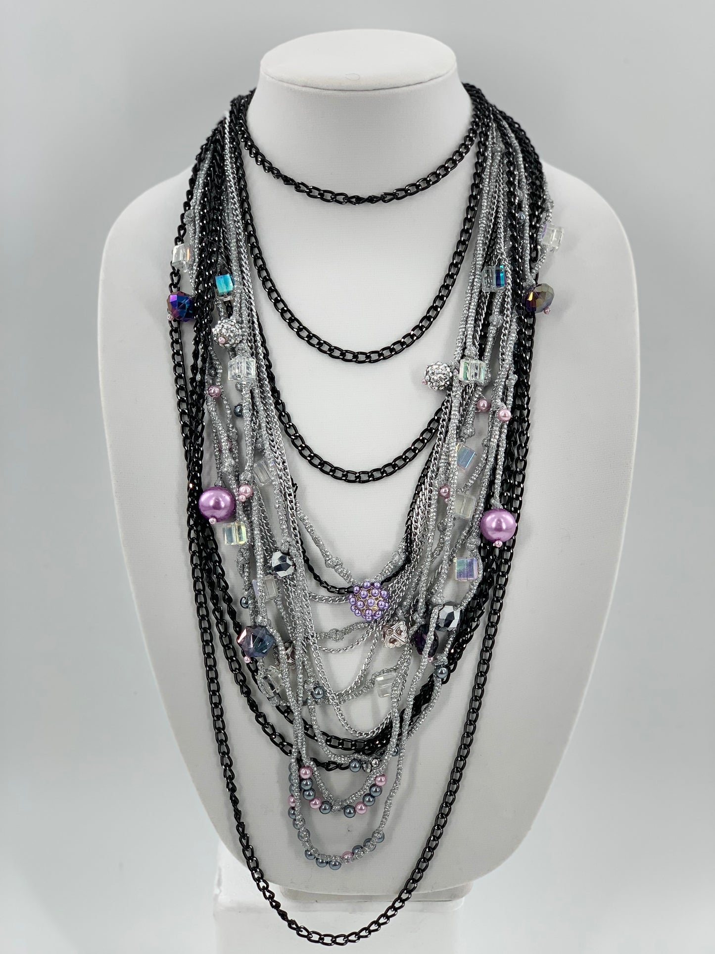 Silver Lake Nylon Layered Necklace with Gothıc Glass Beads